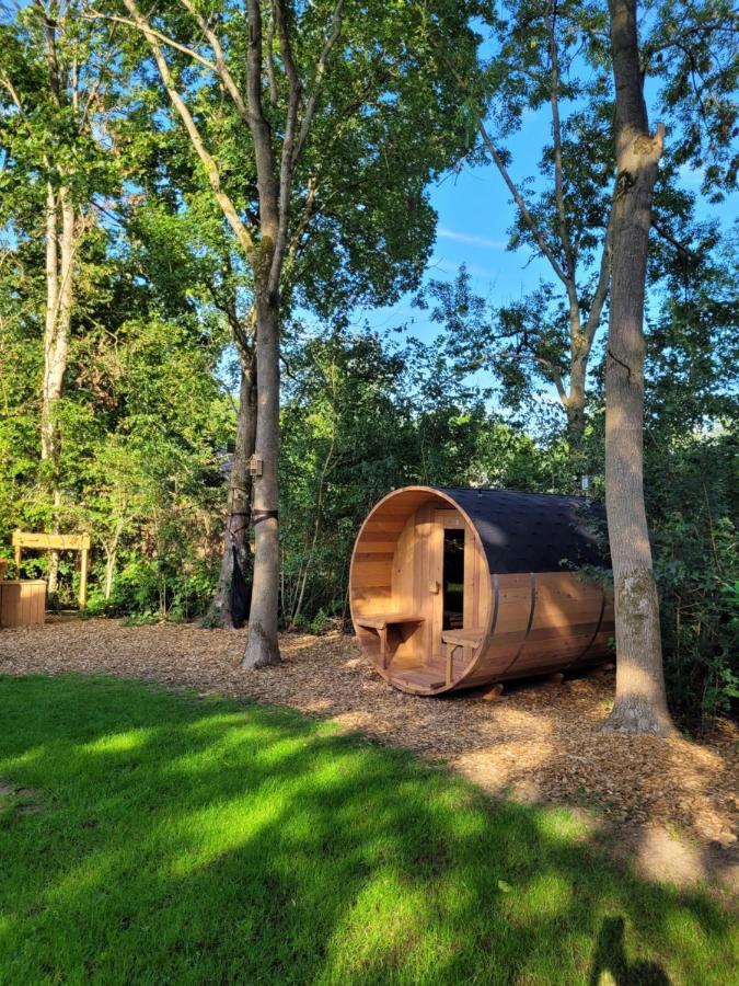 Retro Chic Wellness Met Hottub & Sauna Ewijk Dış mekan fotoğraf