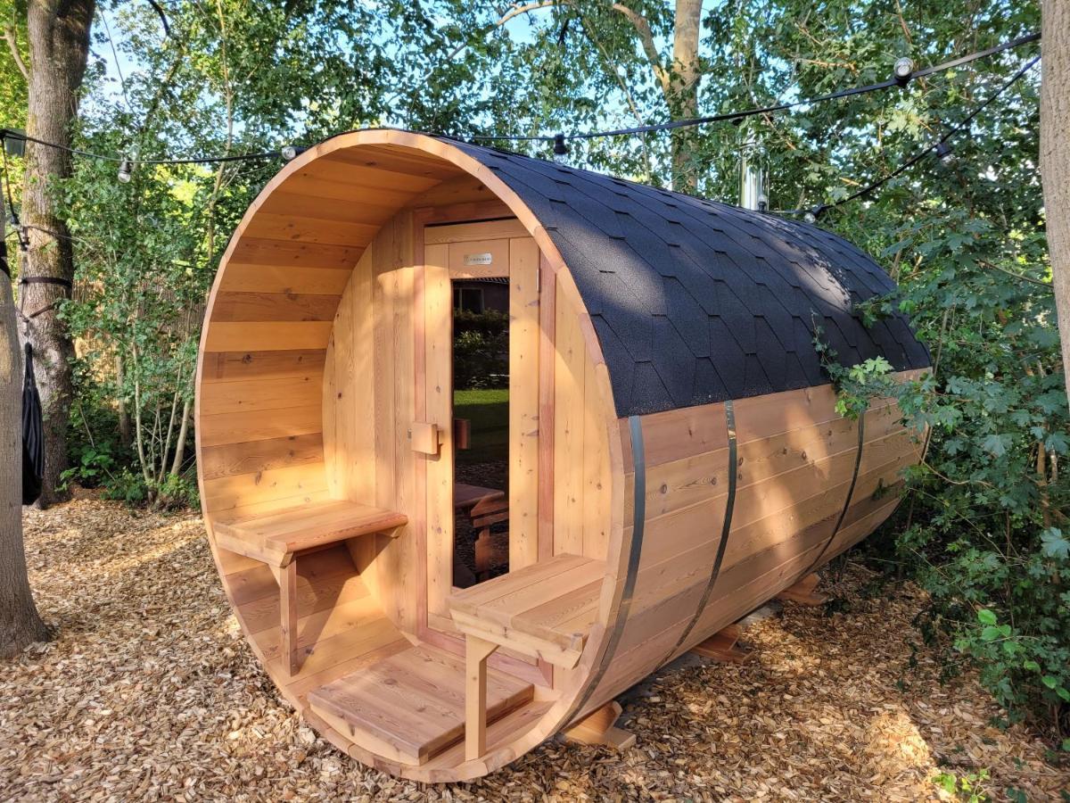 Retro Chic Wellness Met Hottub & Sauna Ewijk Dış mekan fotoğraf