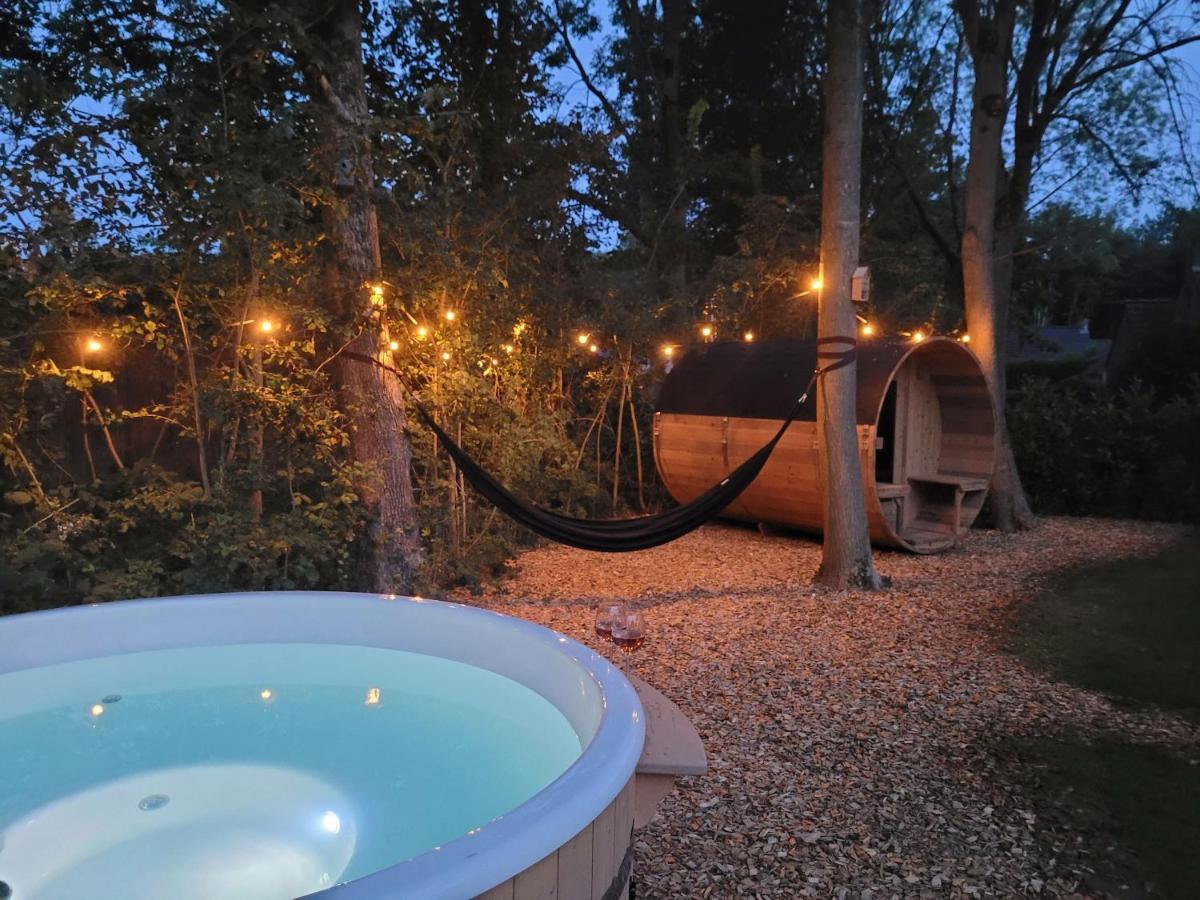 Retro Chic Wellness Met Hottub & Sauna Ewijk Dış mekan fotoğraf